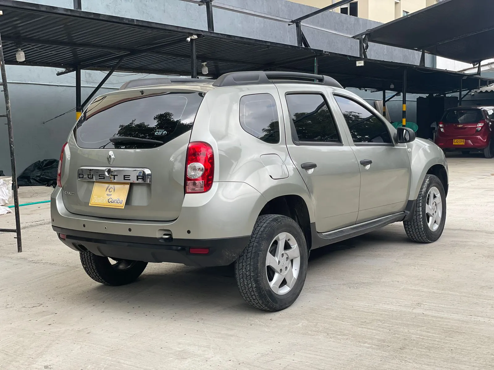 RENAULT DUSTER DUSTER DISCOVERY MT 1600CC 4X2 2015