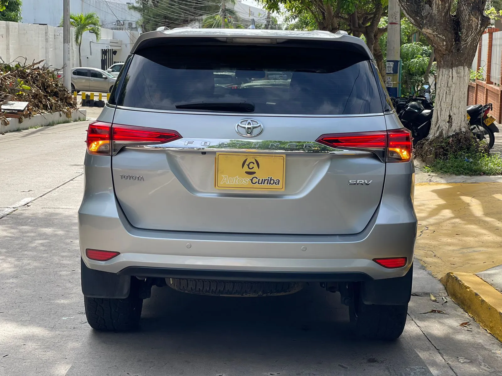 TOYOTA FORTUNER 2020