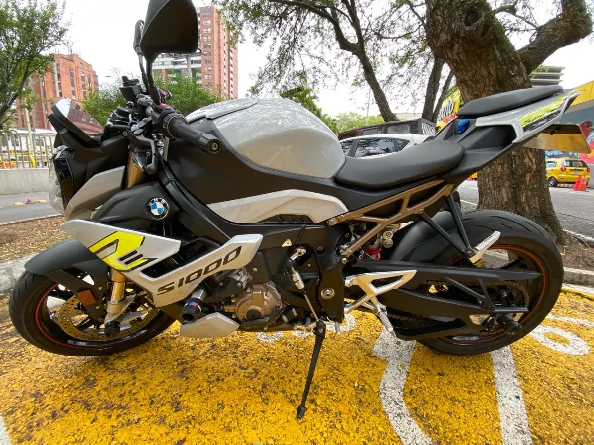 BMW MOTOS S [K47] [FL] 1000 R 2022