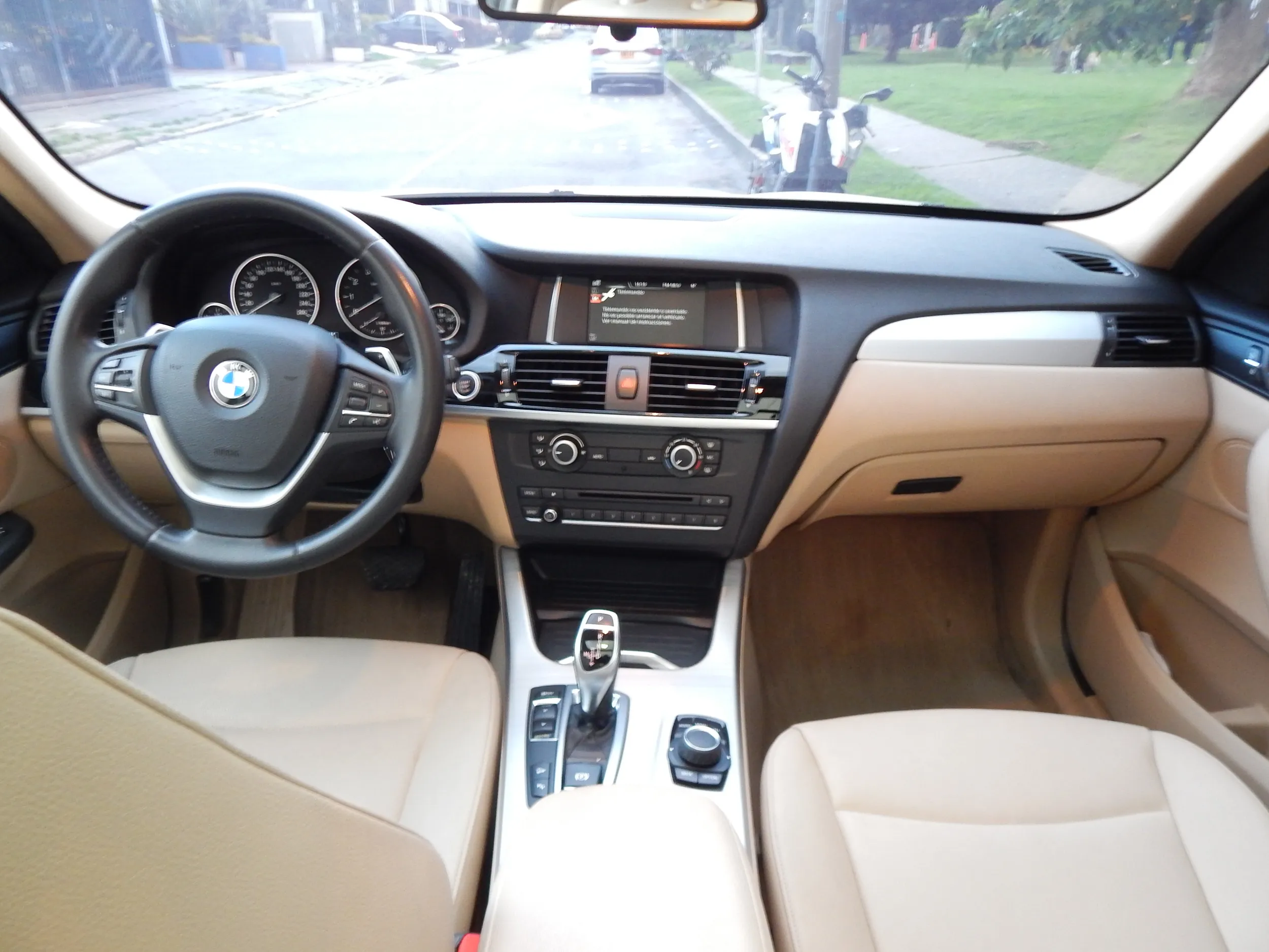 BMW CARROS X3 [F25] xDrive28i 2016