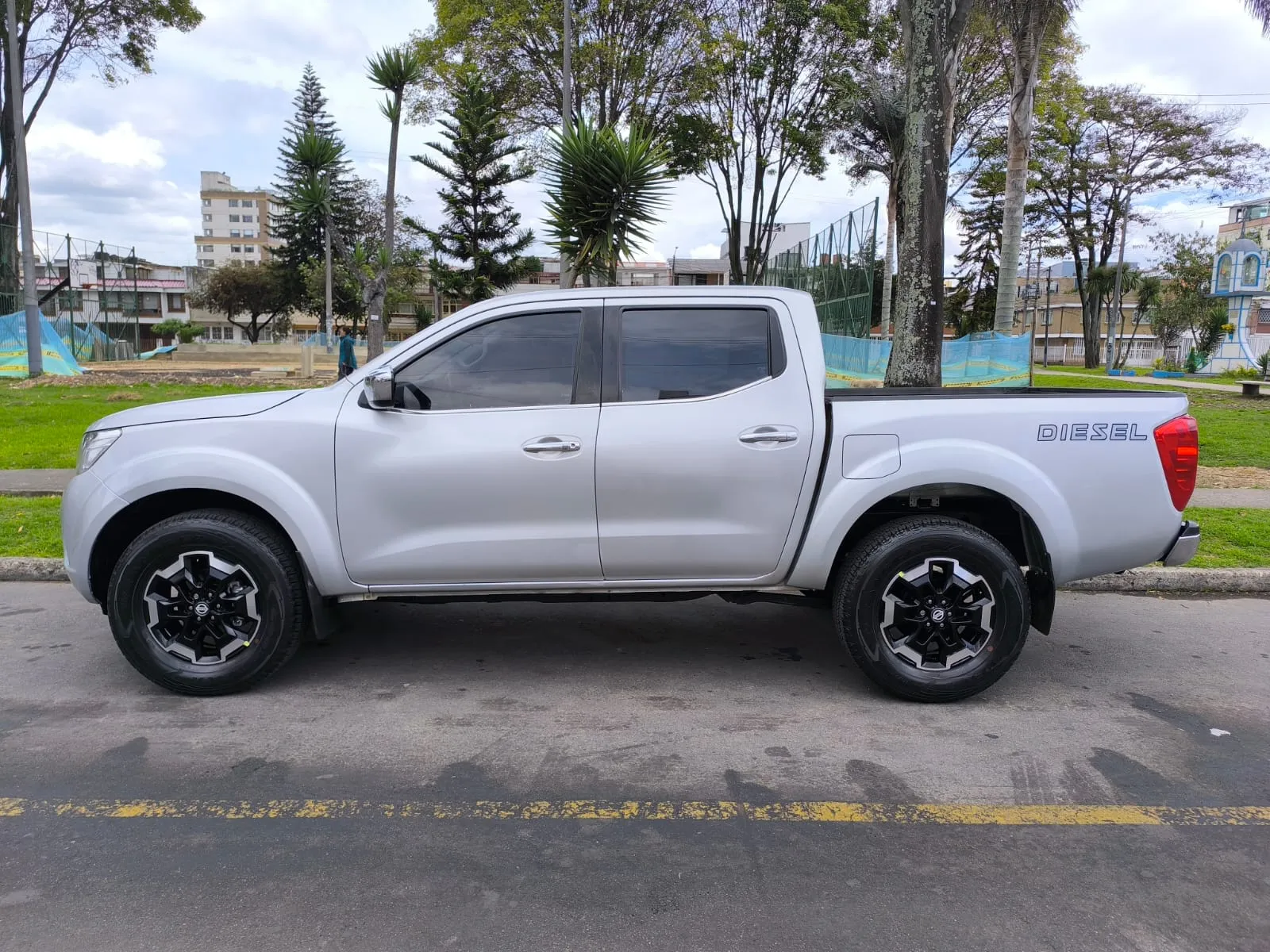 NISSAN NP 300 FRONTIER [2] 2.5L 2018