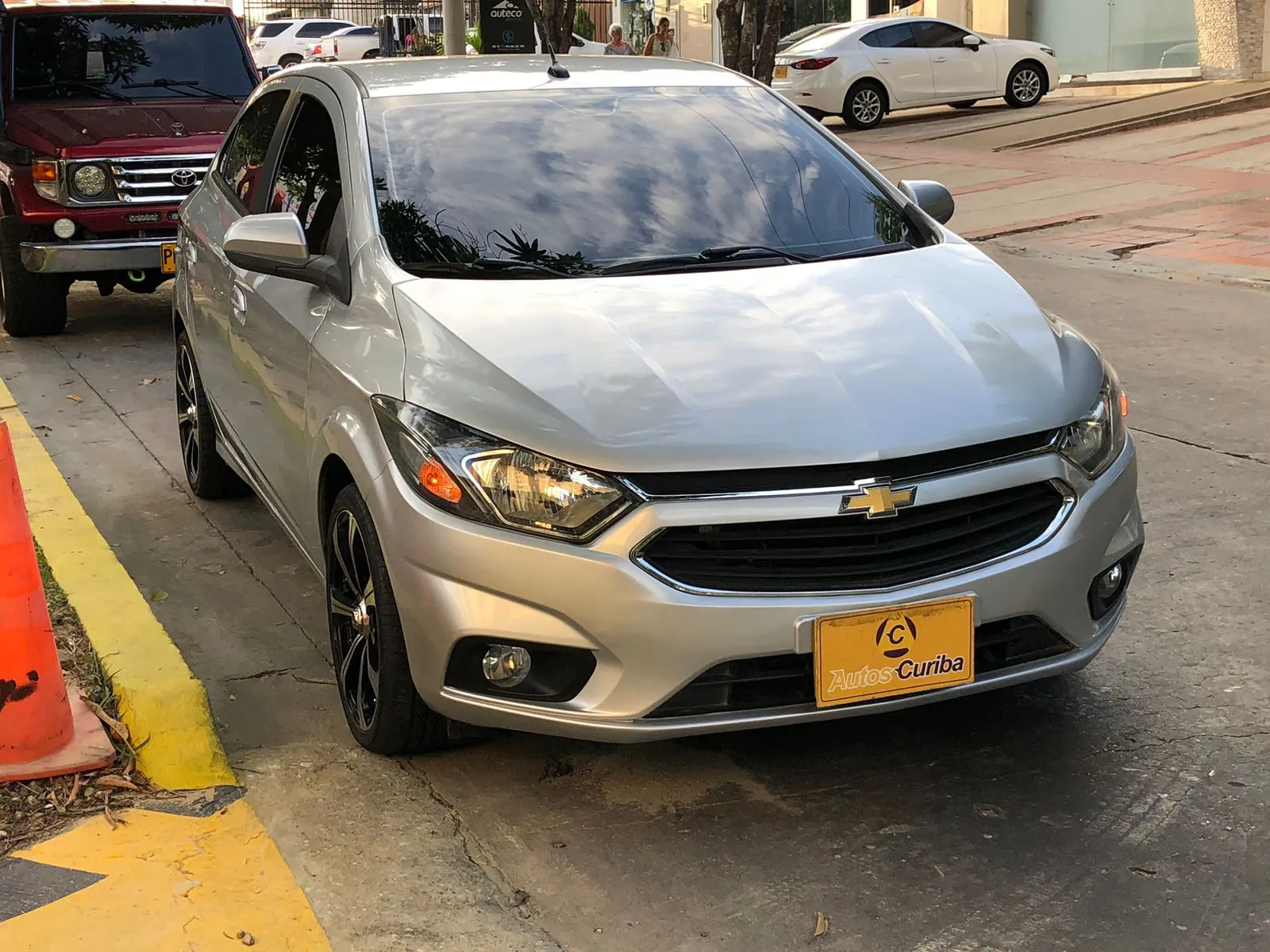 CHEVROLET ONIX ONIX LTZ TP 1400CC 5P 2AB ABS 2018