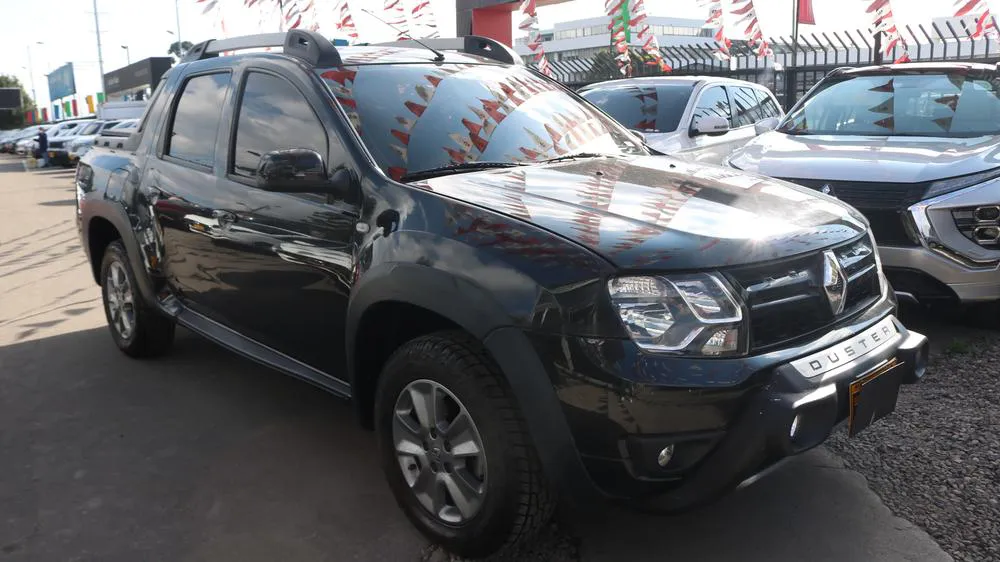 RENAULT DUSTER OROCH INTENS 2020