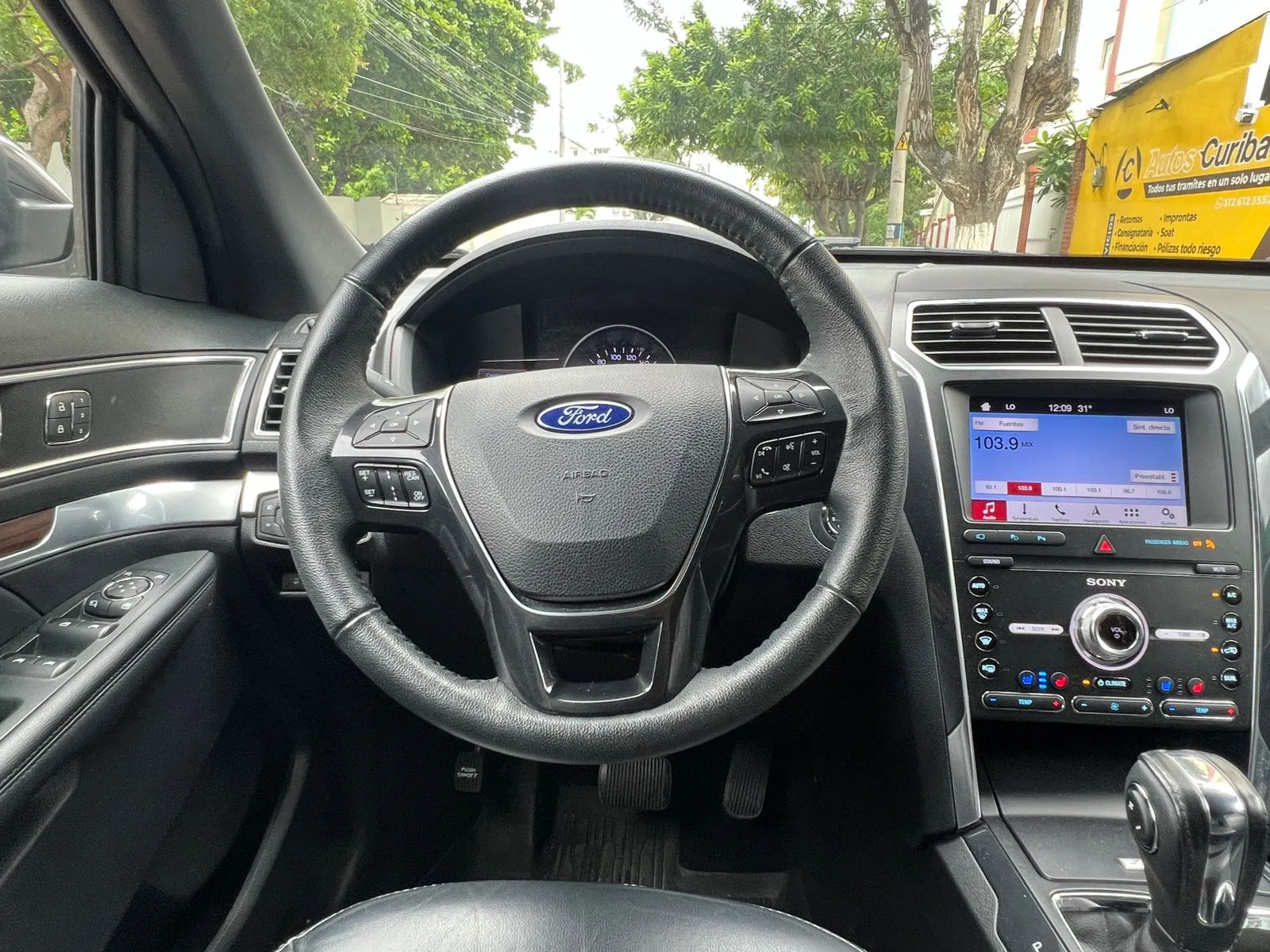 FORD EXPLORER 2019