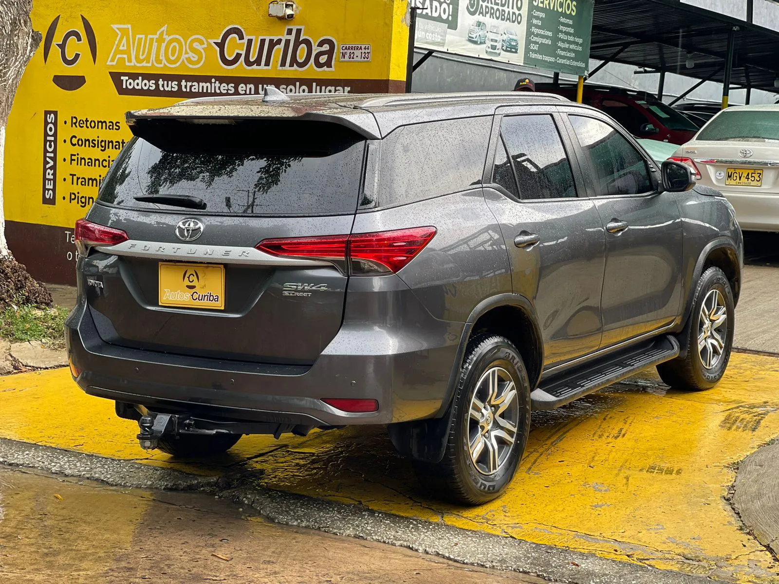 TOYOTA FORTUNER 2020