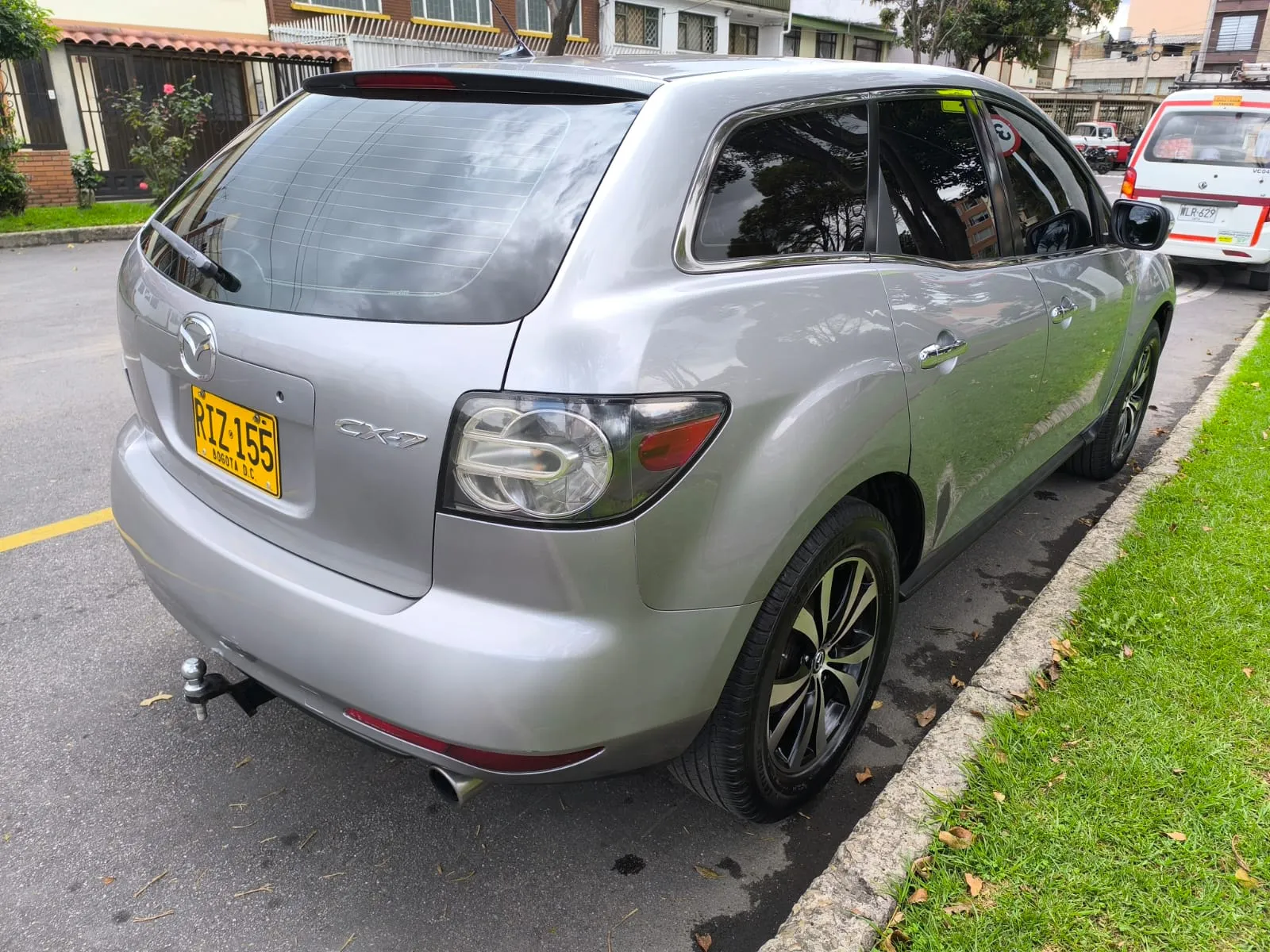 MAZDA CX7 CX7L30 2011