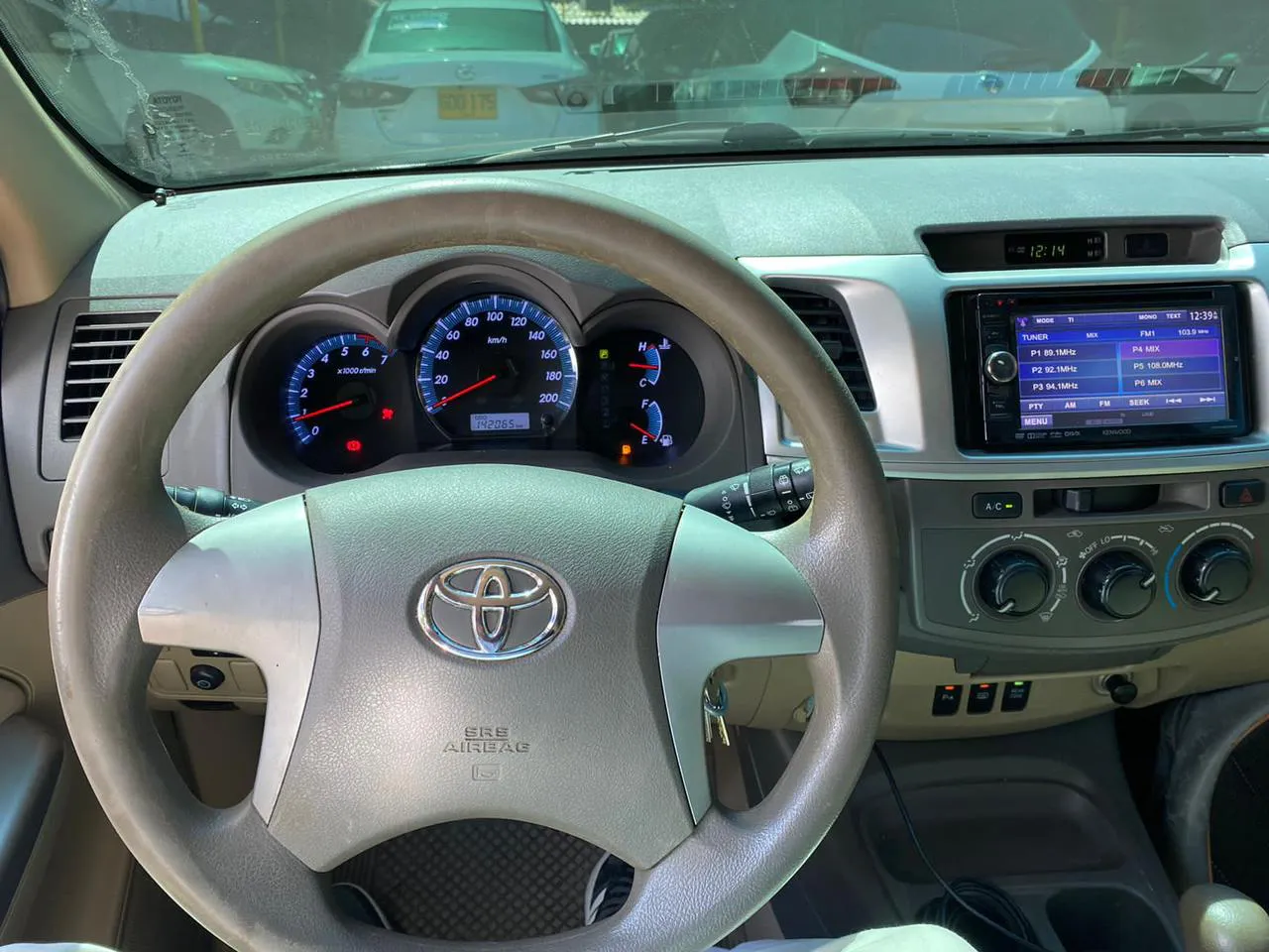 TOYOTA FORTUNER 2014