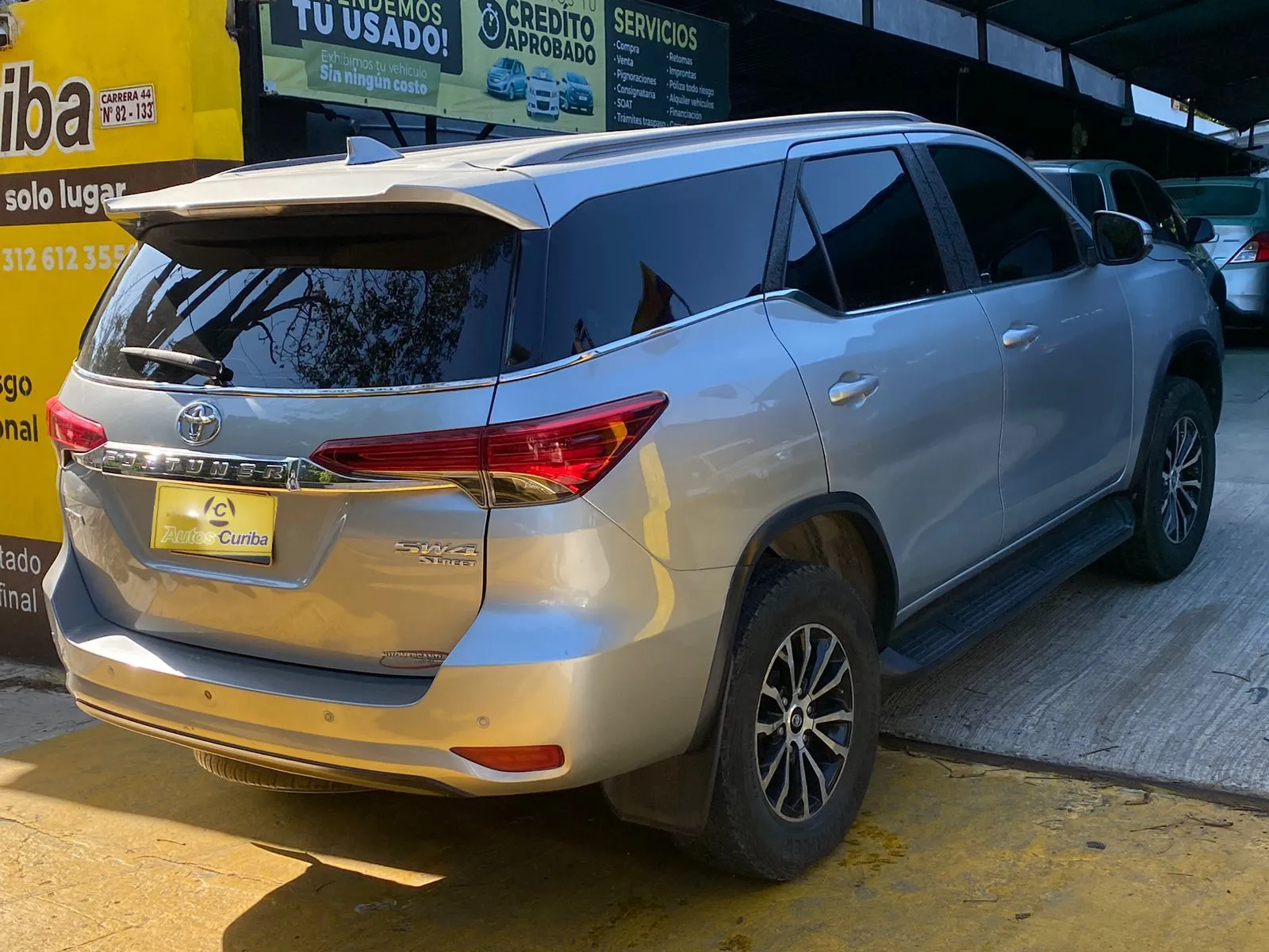 TOYOTA FORTUNER 2018