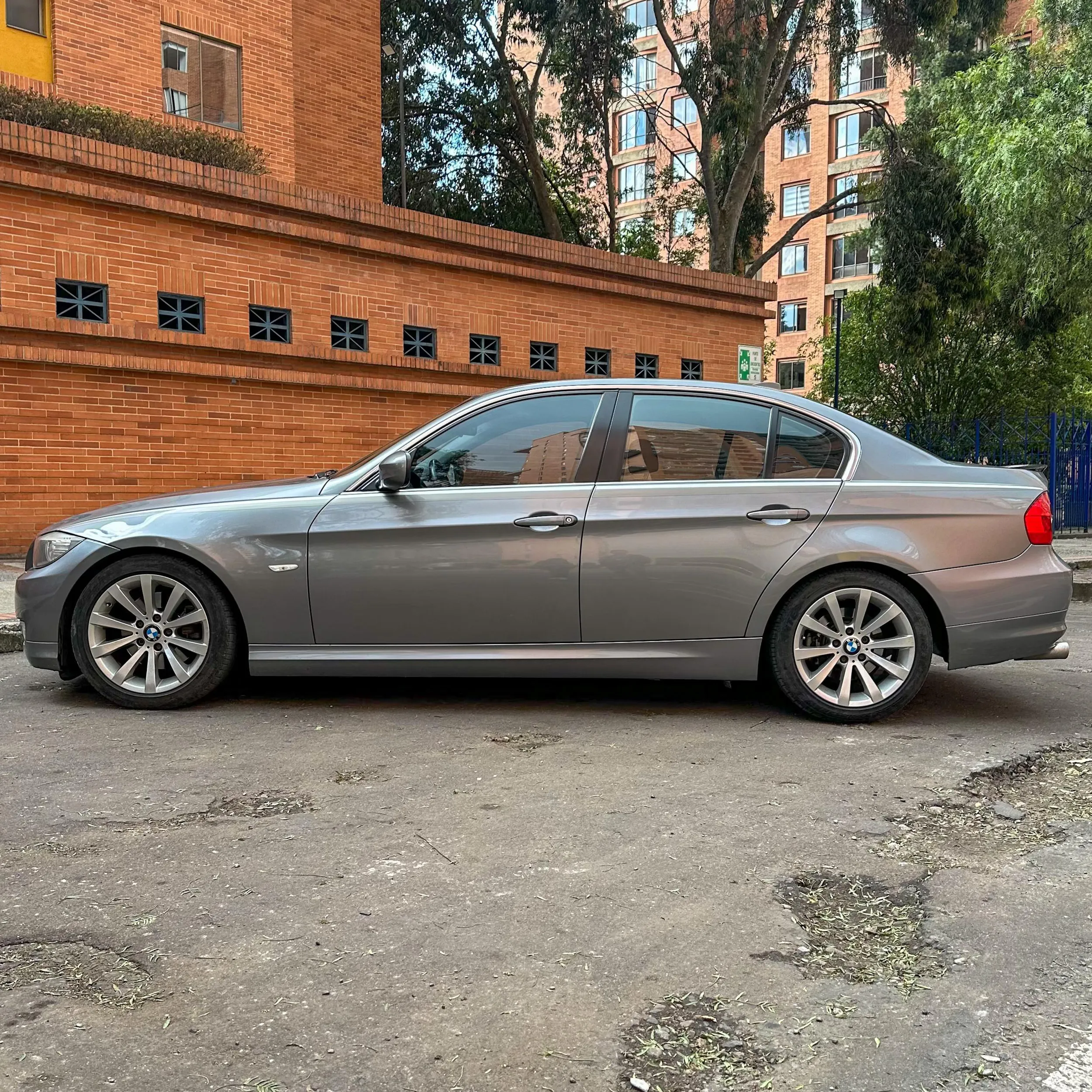 BMW 325i E90 LCI Sport 2010