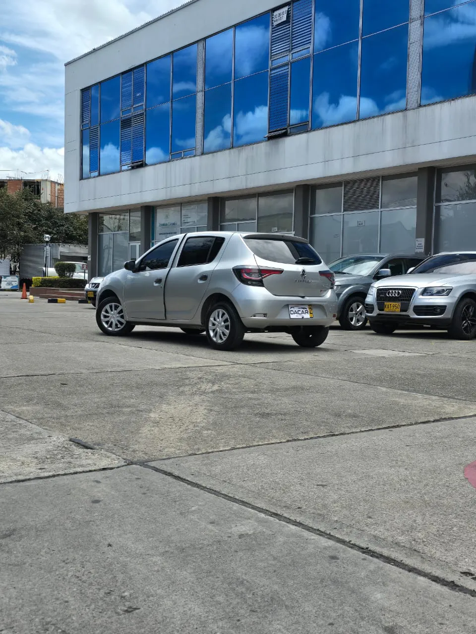 RENAULT SANDERO 2022