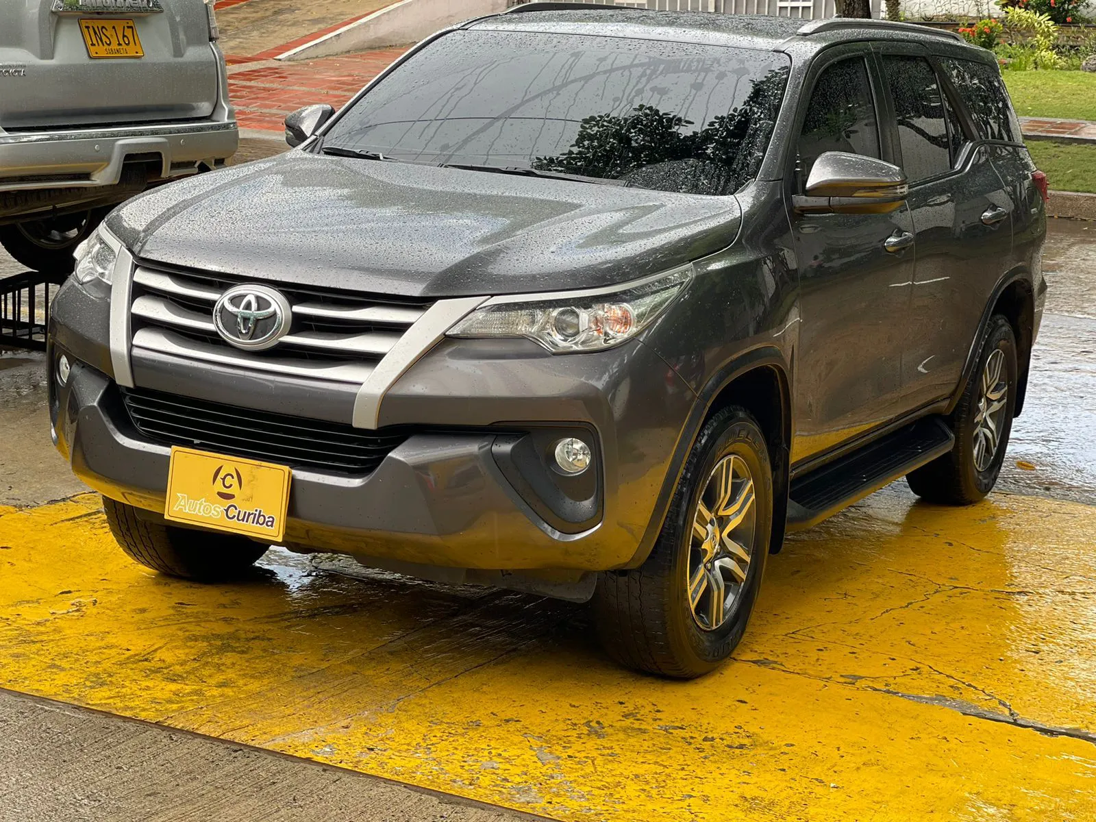 TOYOTA FORTUNER 2020