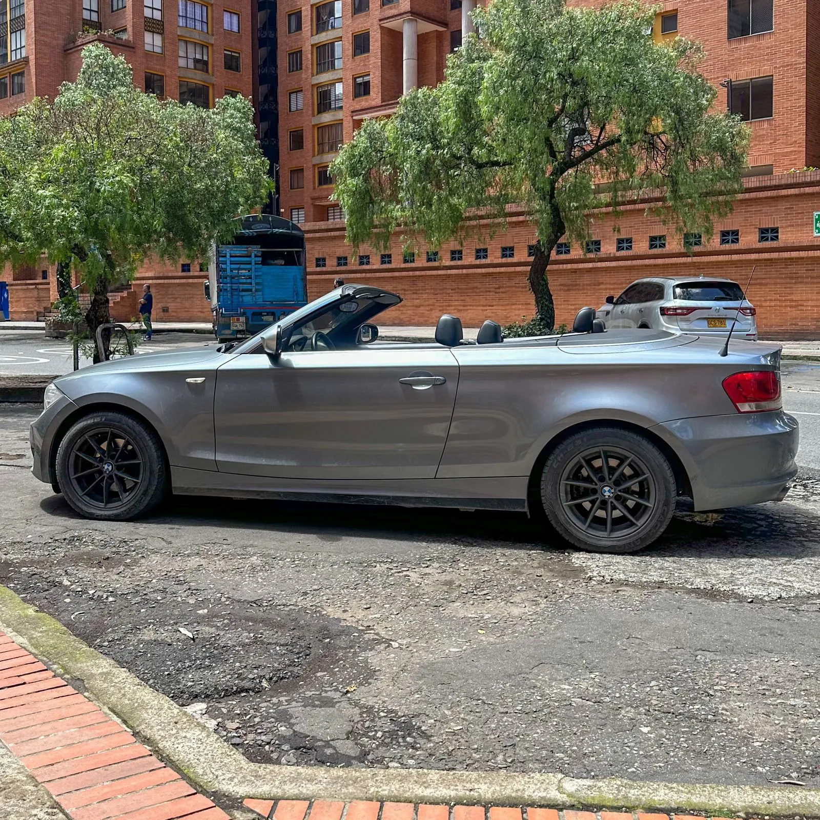 BMW 120i E88 CABRIOLET 2013