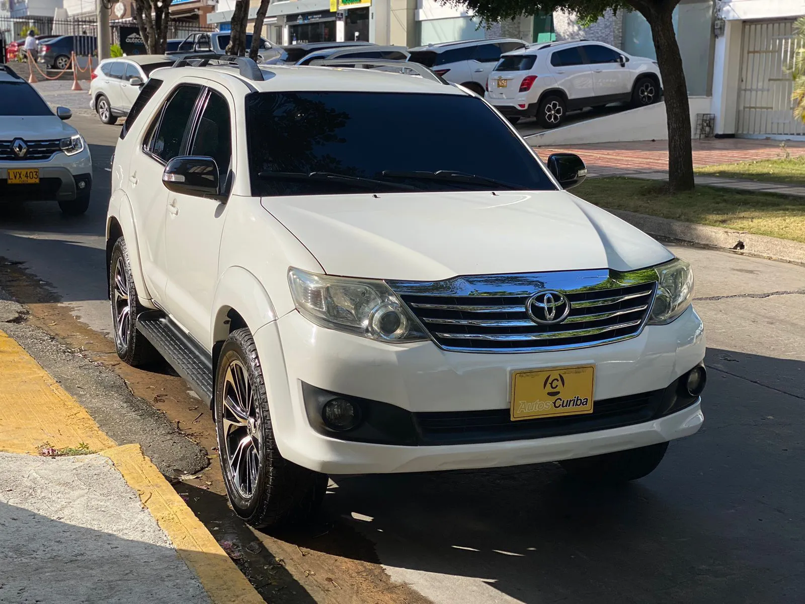 TOYOTA FORTUNER 2014