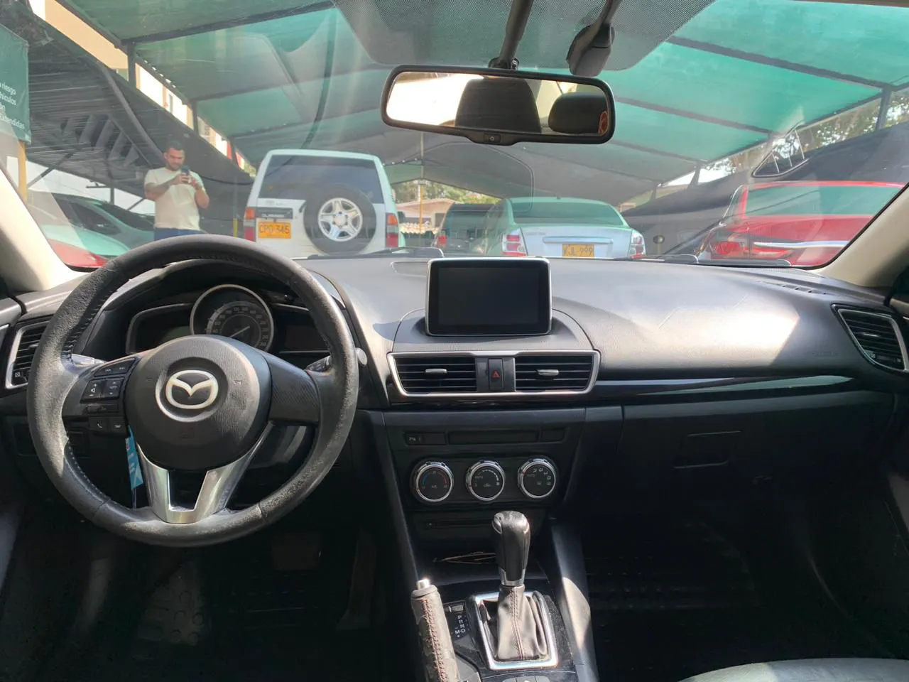 MAZDA 3 2015