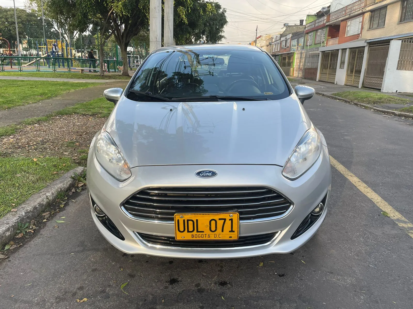 FORD FIESTA 2015