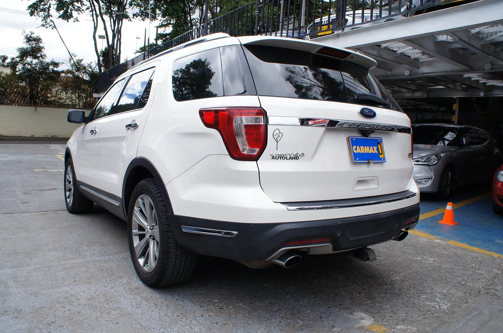 FORD EXPLORER 2018