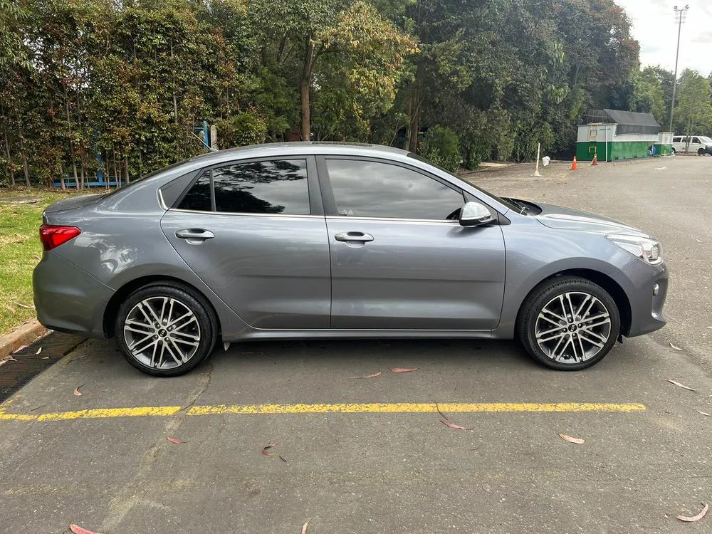 KIA RIO ZENITH 2020