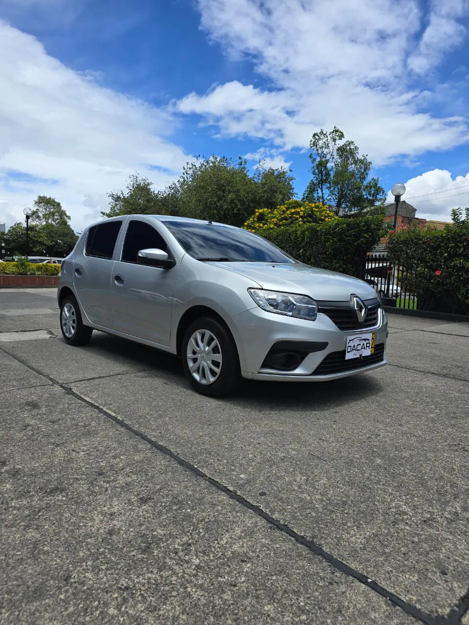 RENAULT SANDERO 2022