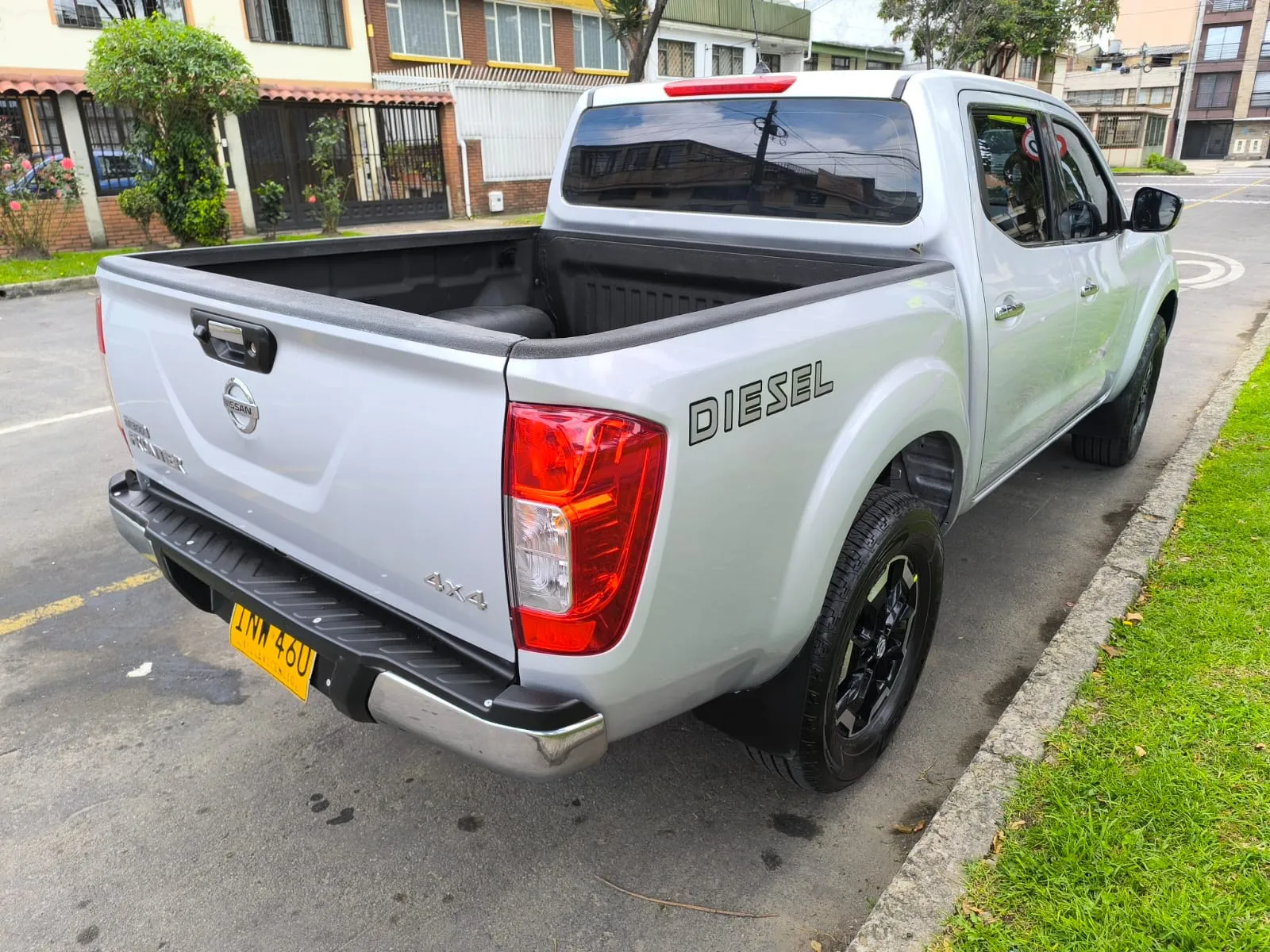 NISSAN NP 300 FRONTIER [2] 2.5L 2018