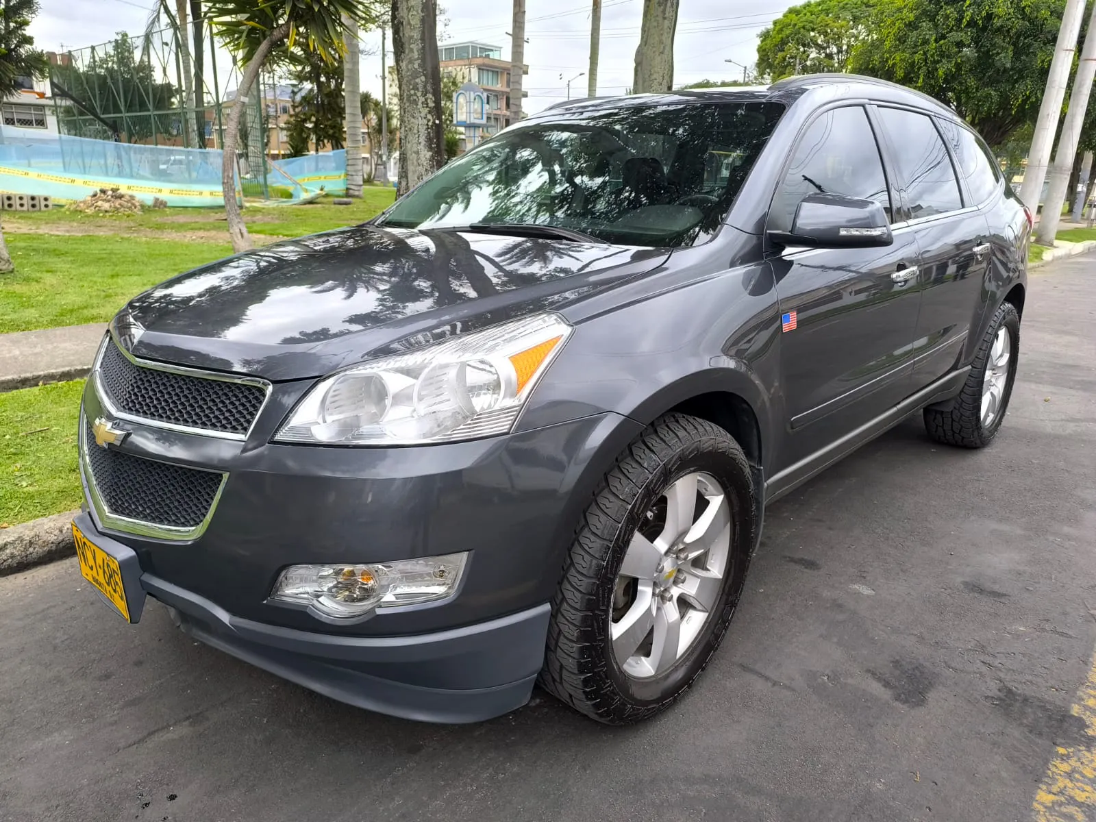 CHEVROLET TRAVERSE LT 2012