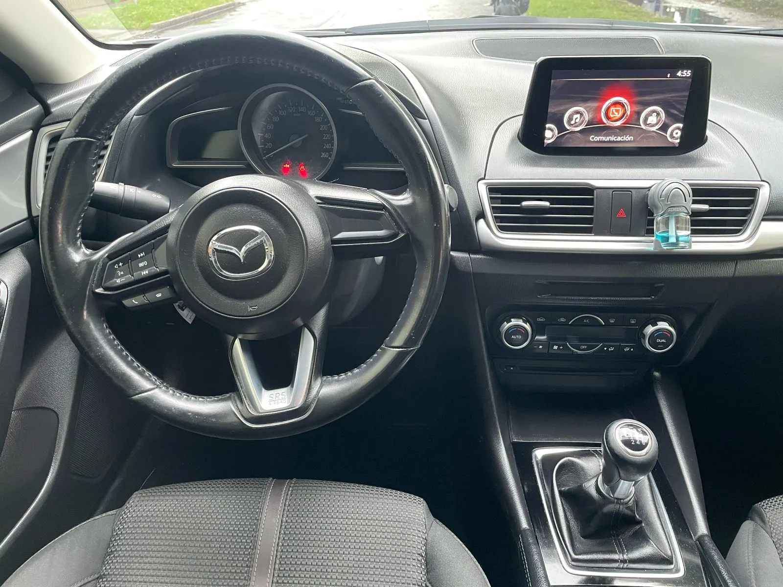 MAZDA 3 2019