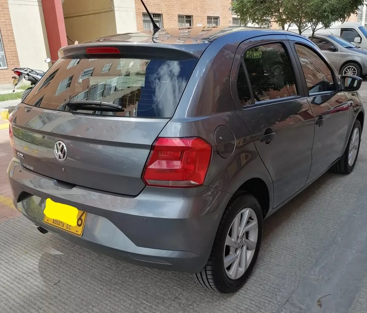 VOLKSWAGEN GOL 2004