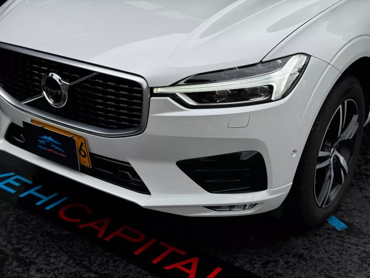 VOLVO XC60 2019