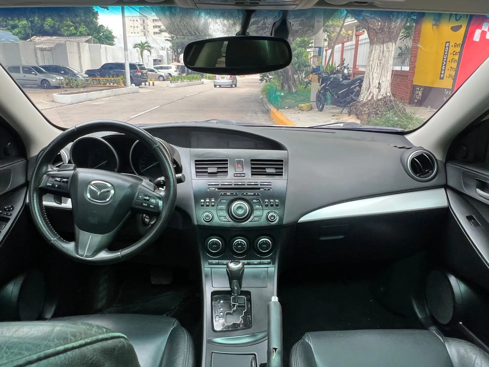 MAZDA 3 2014