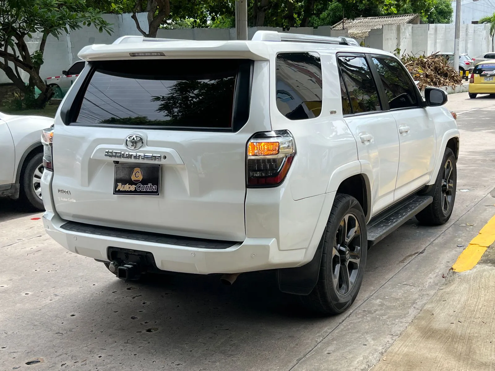 TOYOTA 4RUNNER 2017