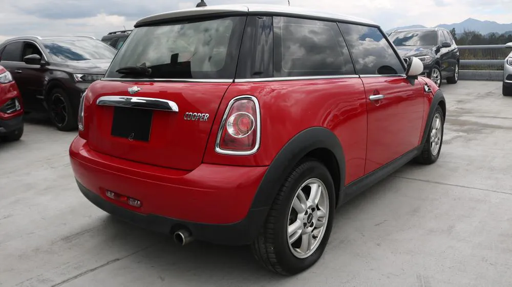 MINI COOPER F55 SALT 2013