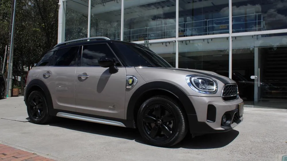 MINI COUNTRYMAN F60 LCI COOPER S E ICONIC ALL4 2023