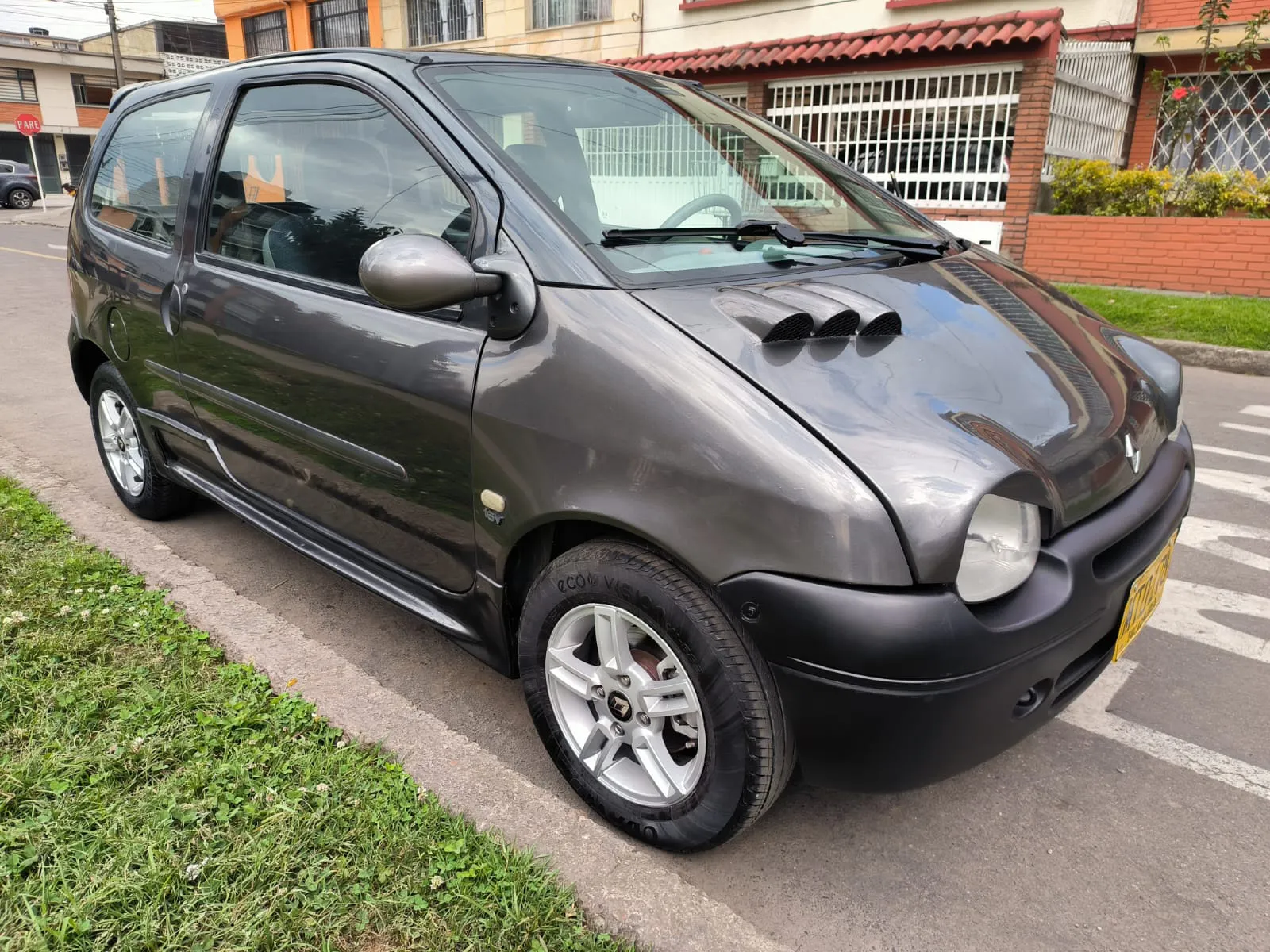 RENAULT TWINGO ACCESS 2013