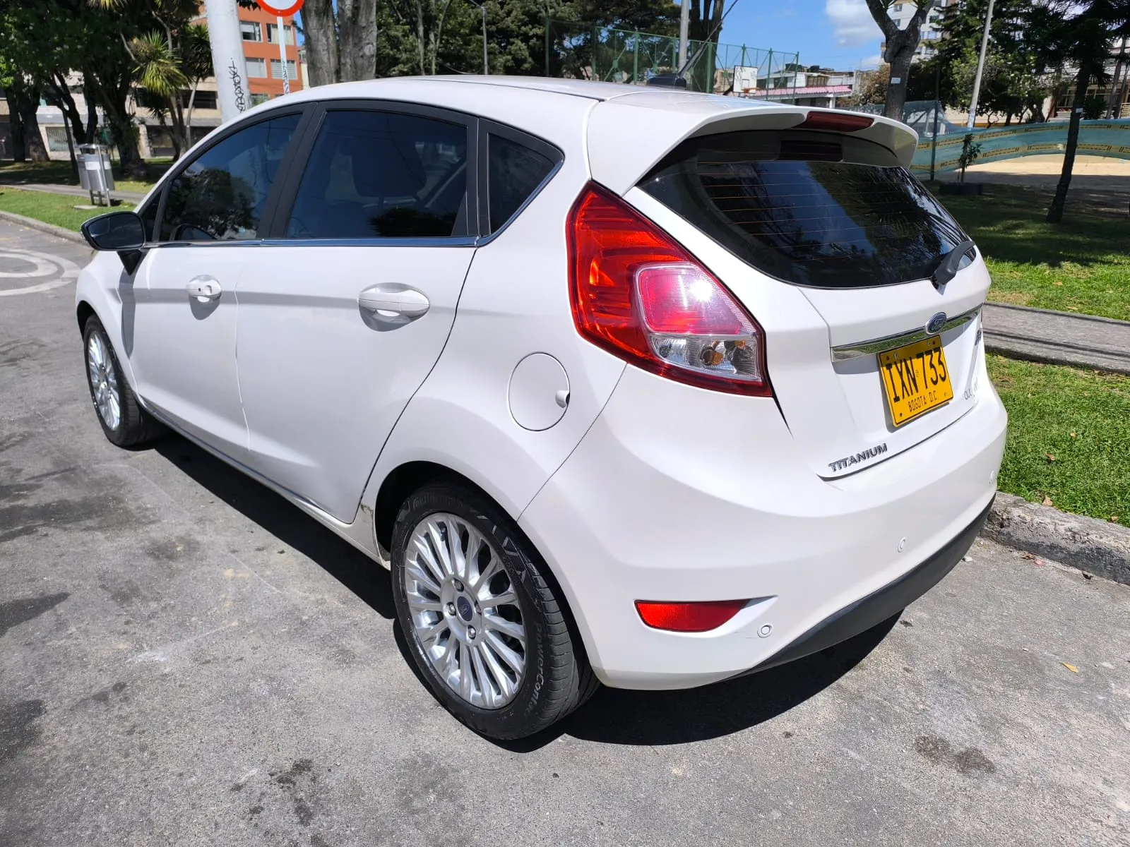 FORD FIESTA [7] HATCHBACK TITANIUM 2016