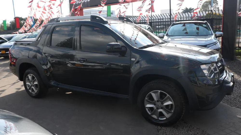 RENAULT DUSTER OROCH INTENS 2020