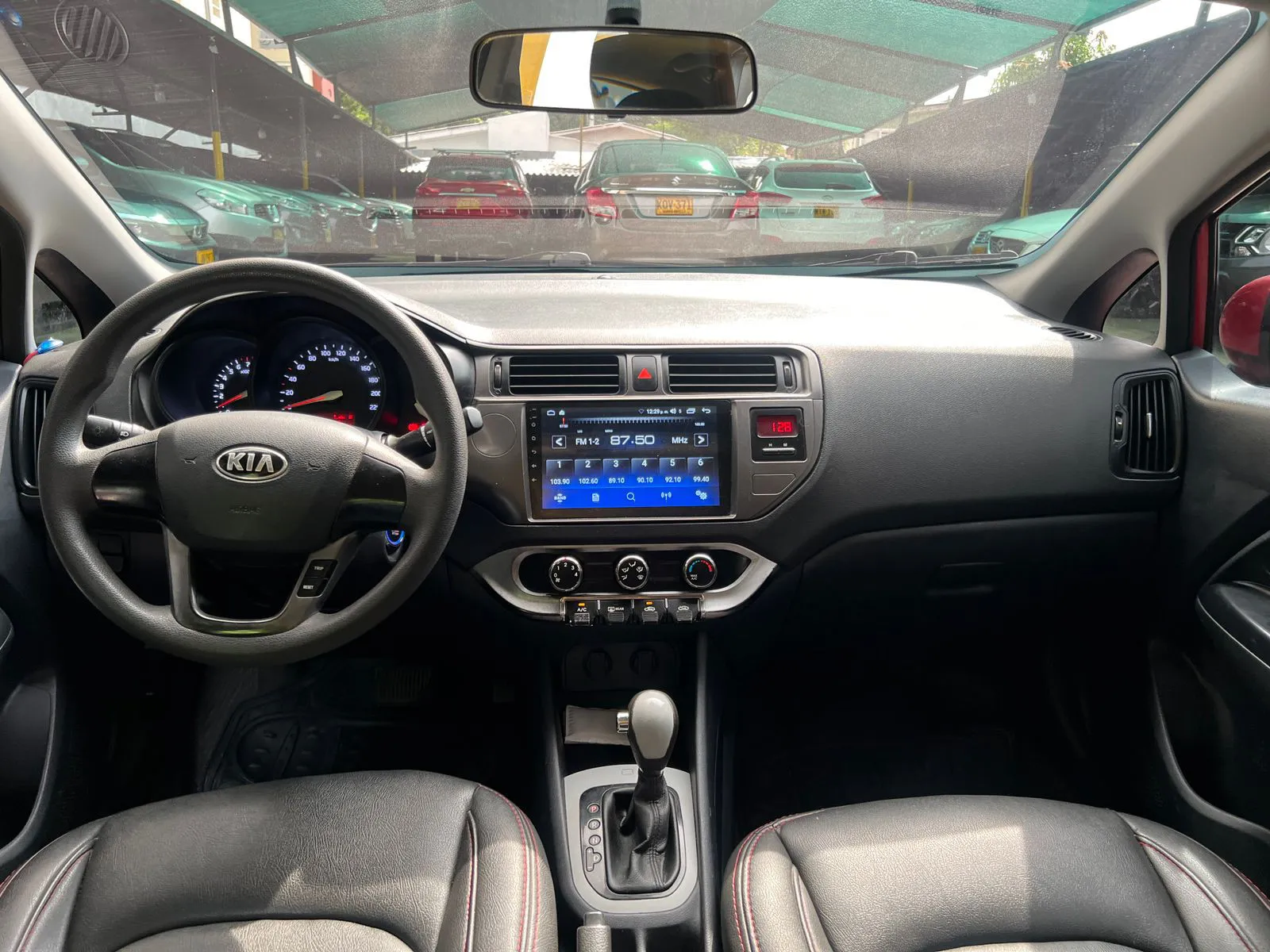 KIA RIO 2015