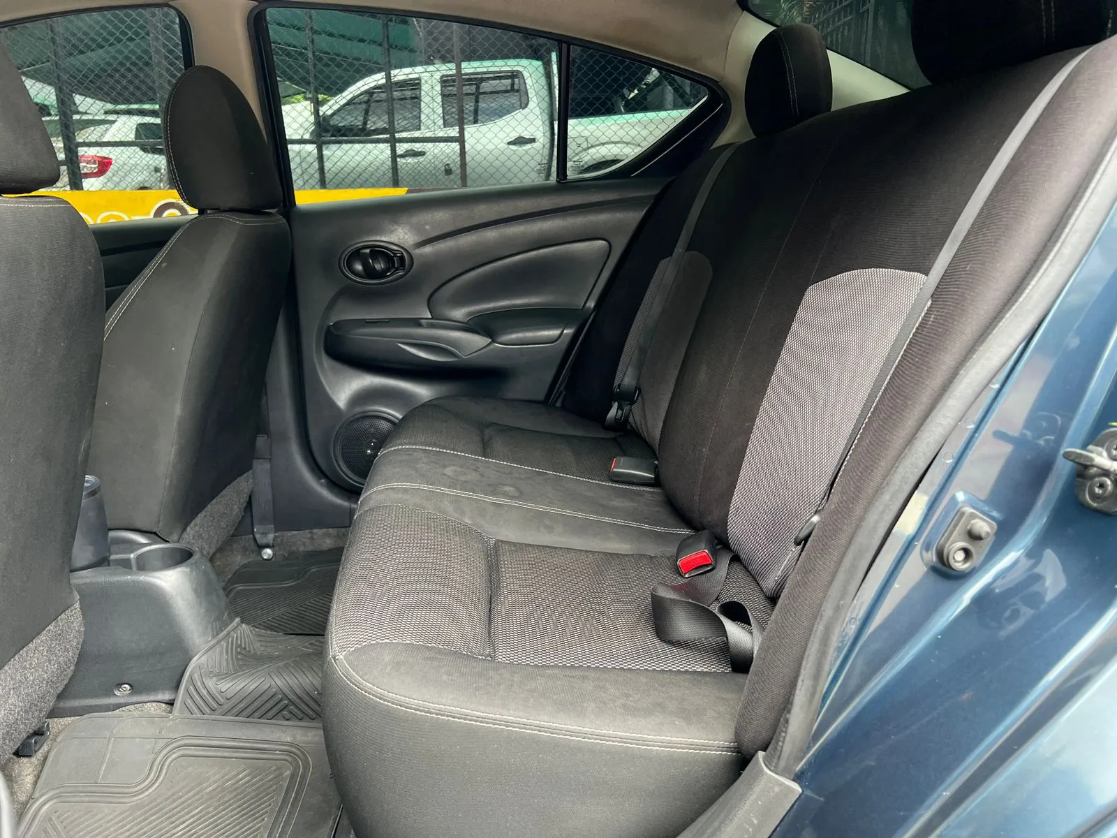 NISSAN VERSA 2017