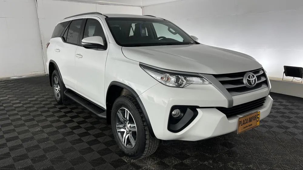 TOYOTA FORTUNER [2] 2.4L STREET 2020