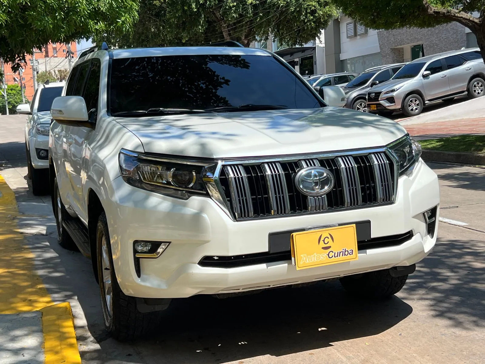 TOYOTA PRADO 2015