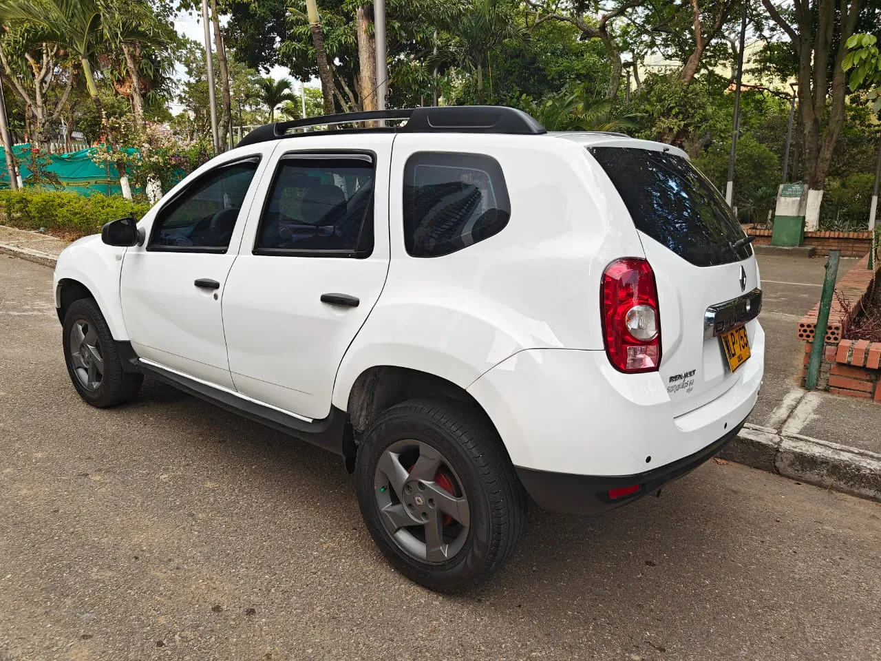 RENAULT DUSTER EXPRESSION 2015