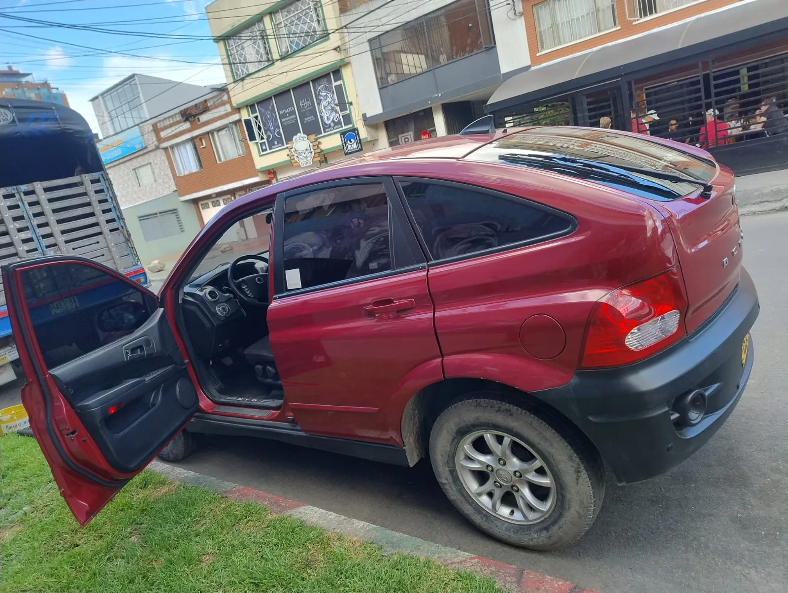 SSANGYONG ACTYON 2011