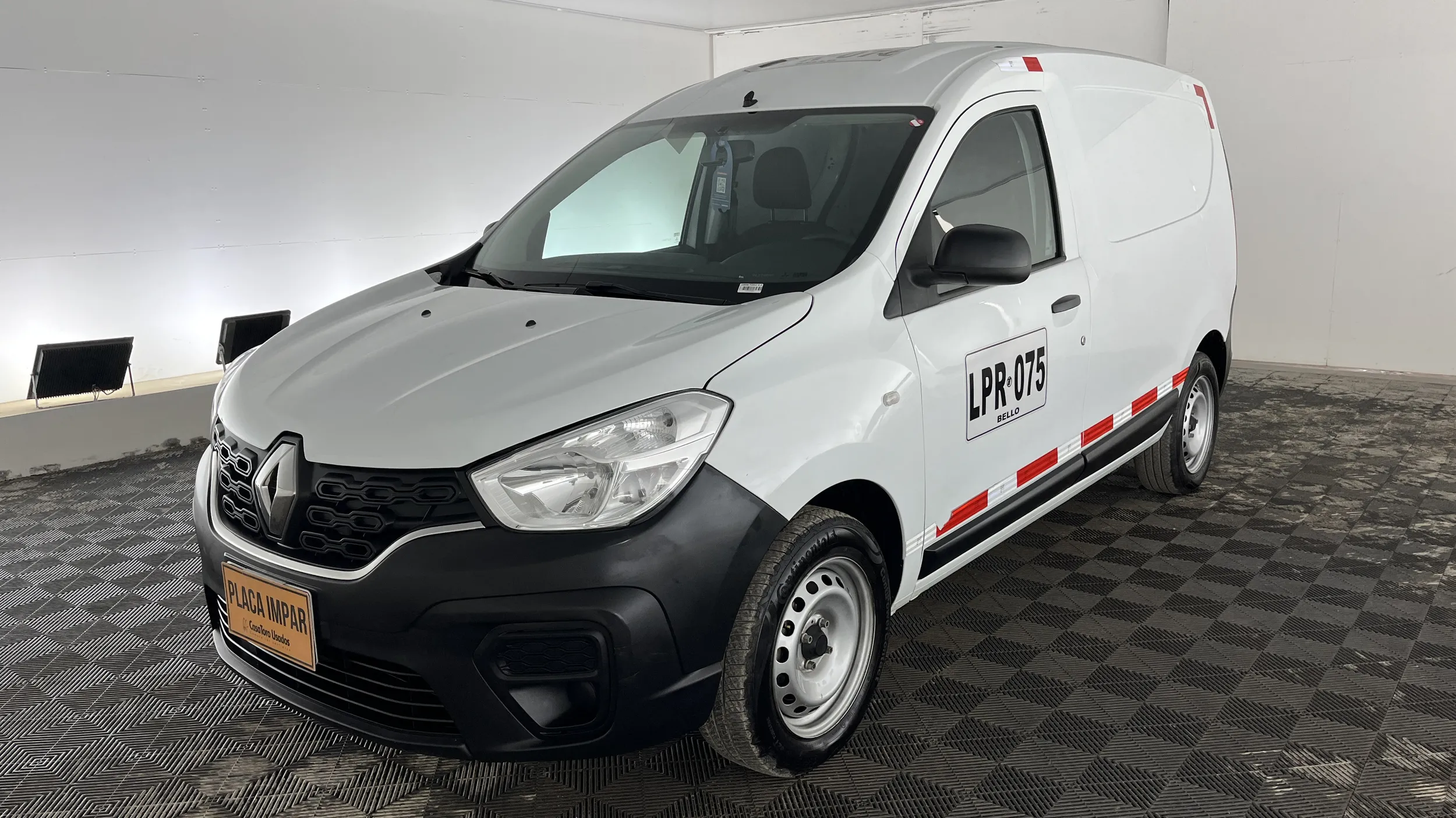 RENAULT KANGOO EXPRESS 2023