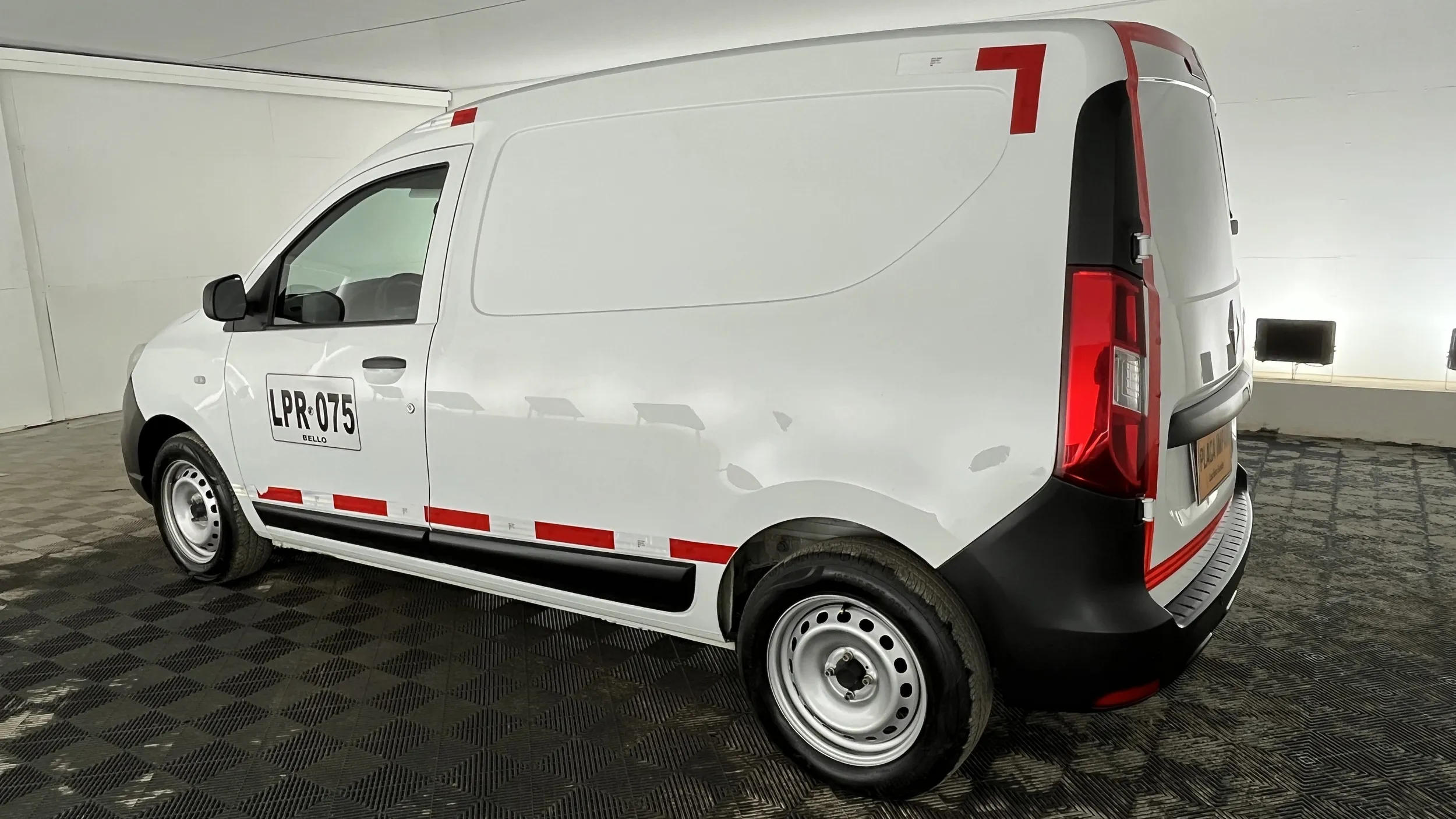 RENAULT KANGOO EXPRESS 2023