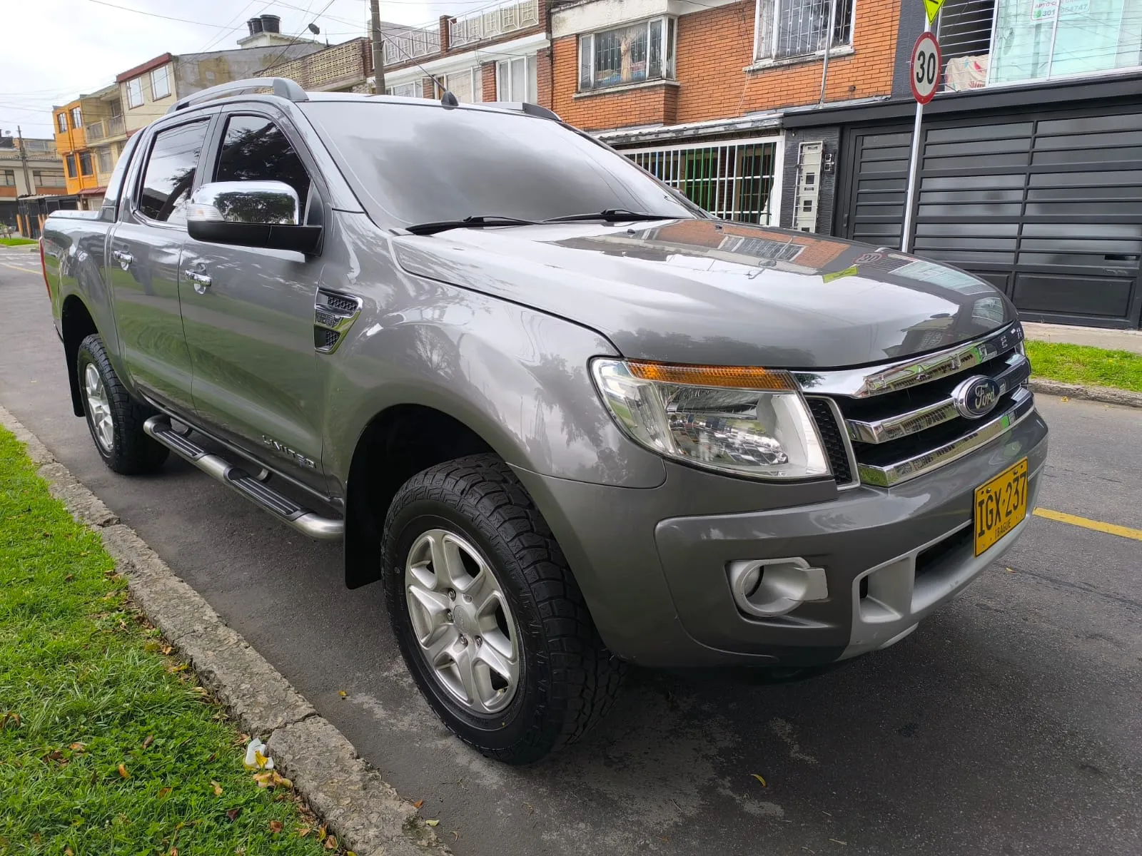 FORD RANGER LIMITED 2015