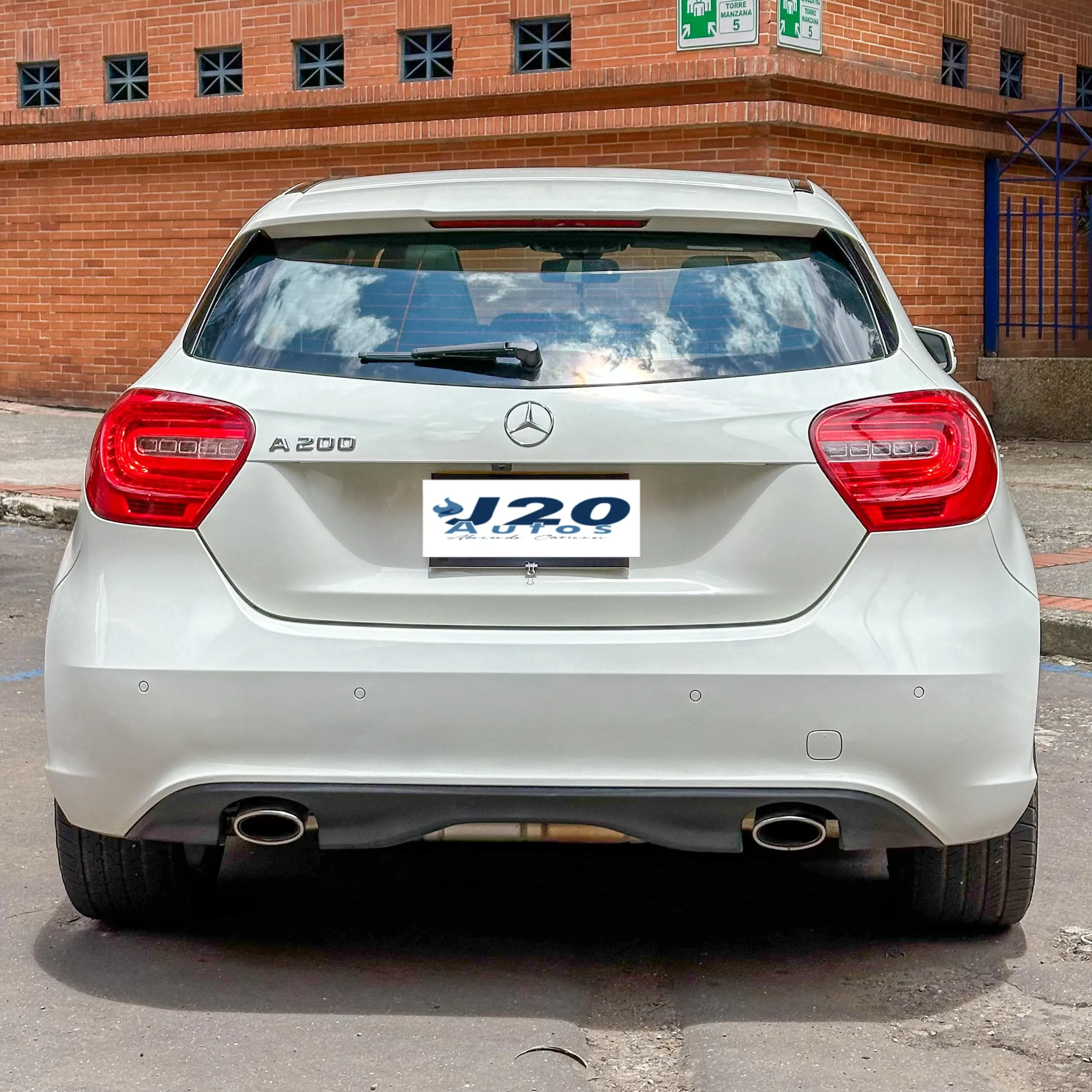 MERCEDES BENZ A A 200 [W176] MT 1600CC T 5P 2016