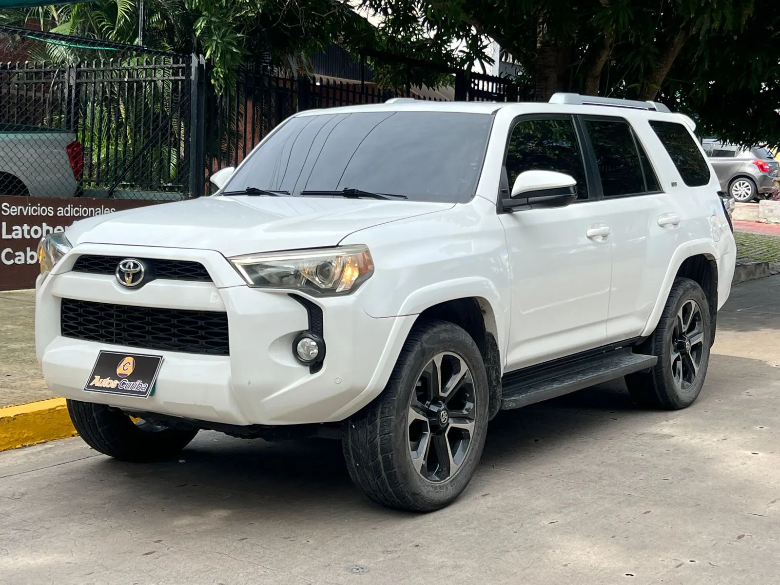 TOYOTA 4RUNNER 2017