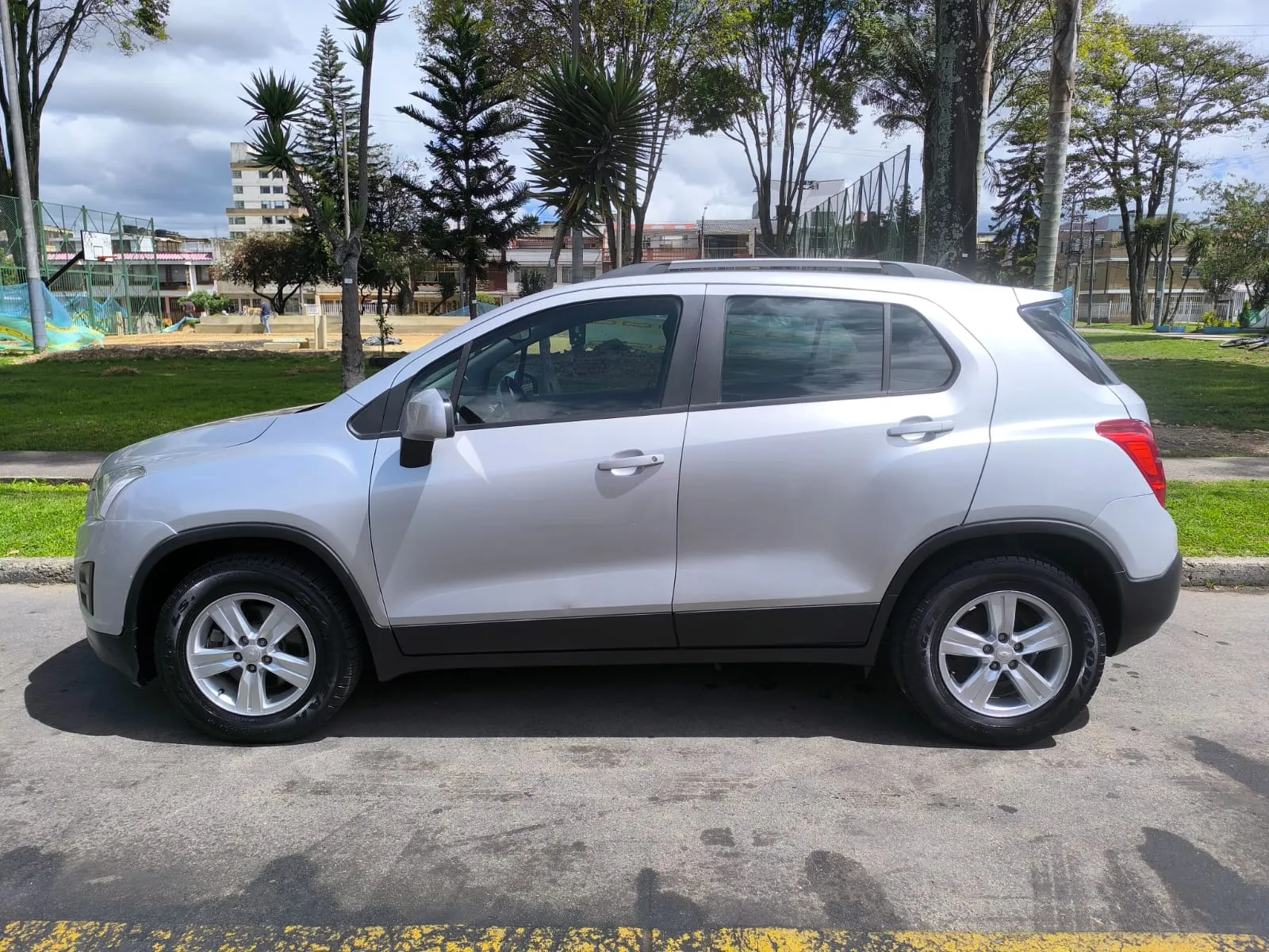 CHEVROLET TRACKER LS 2016