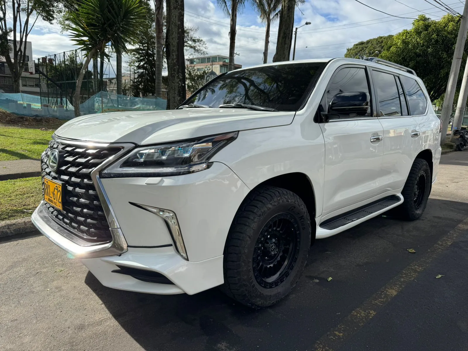 LEXUS LX [3] 570.0 2011