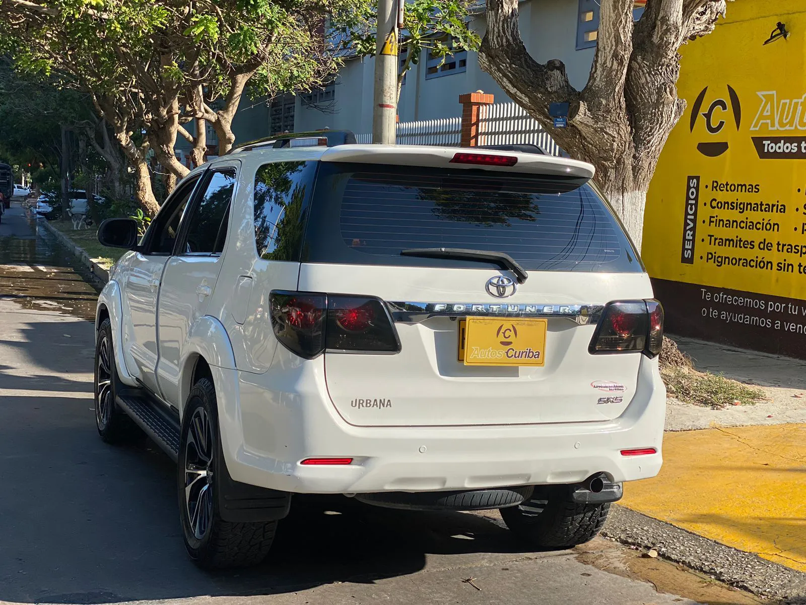 TOYOTA FORTUNER 2014