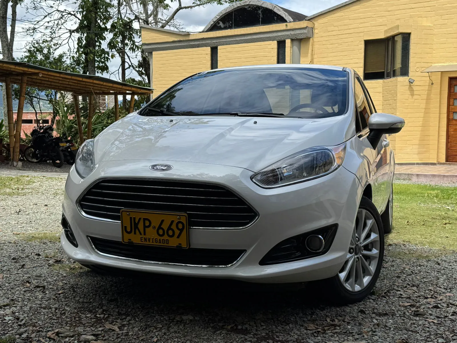 FORD FIESTA SPORTBACK TITANIUM 2017