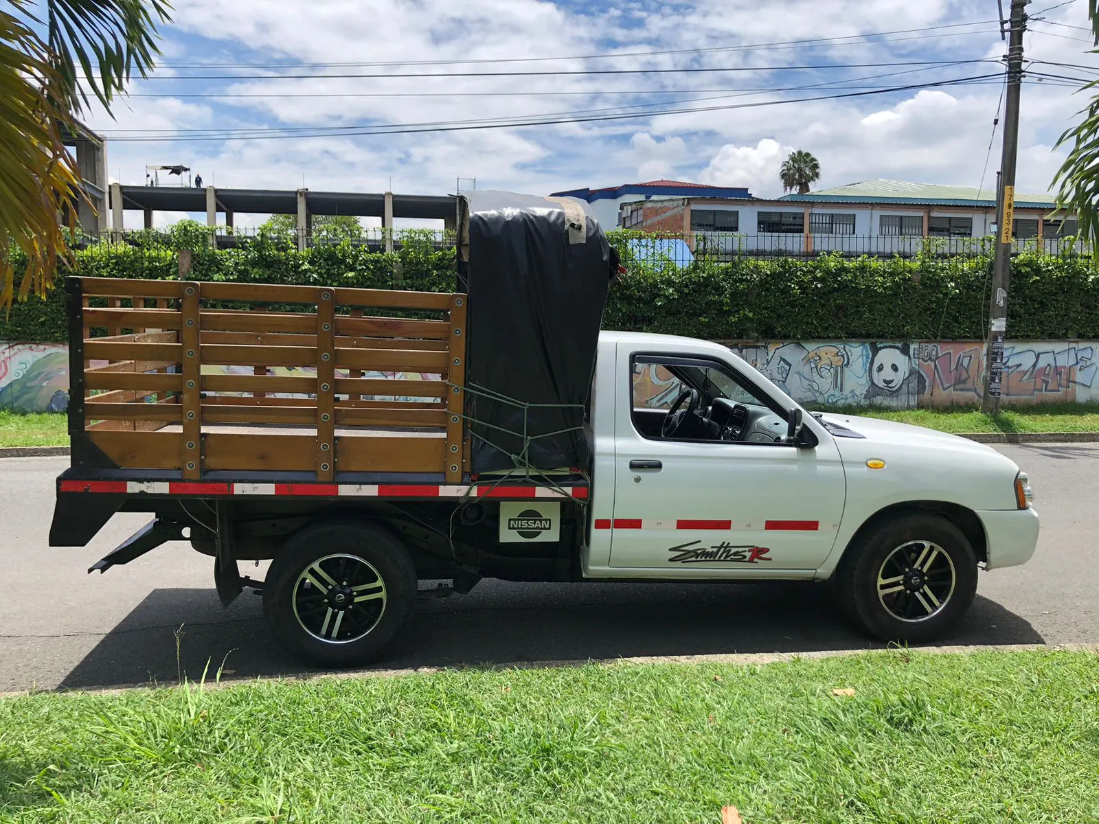 NISSAN NP300 2015